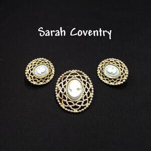 Vintage Sarah Coventry Blue Cameo Brooch Pendant Earrings Set